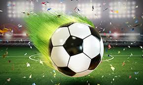 资深球迷观看比赛场景